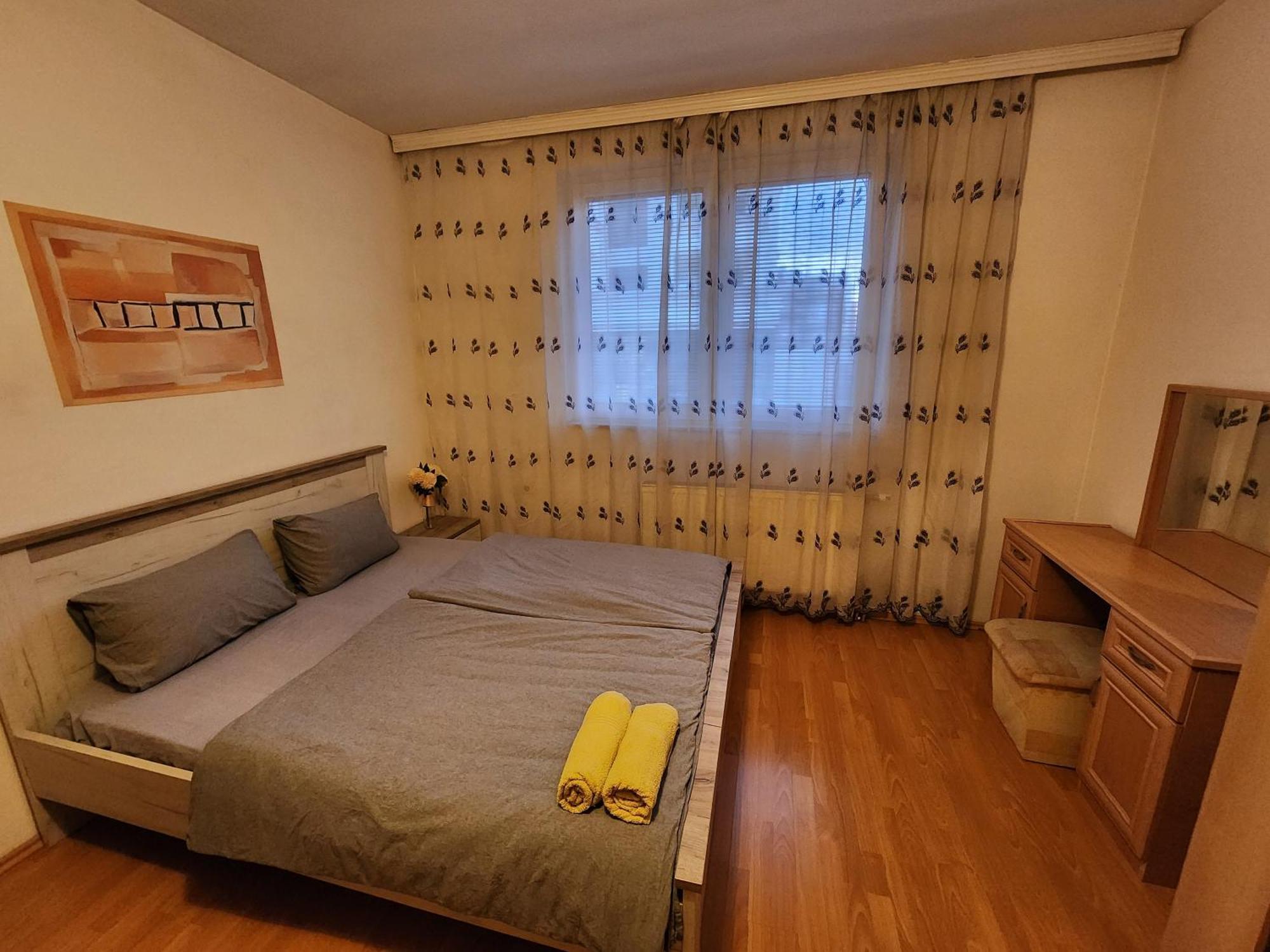 City Park Apartments Приштина Экстерьер фото