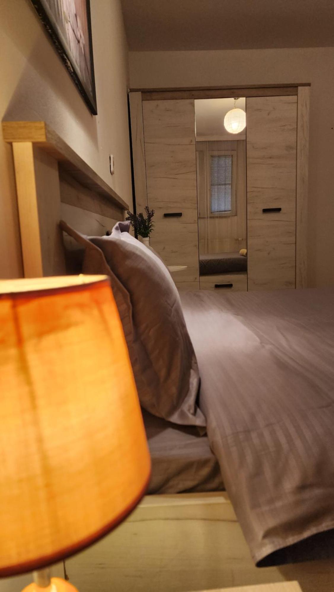City Park Apartments Приштина Экстерьер фото