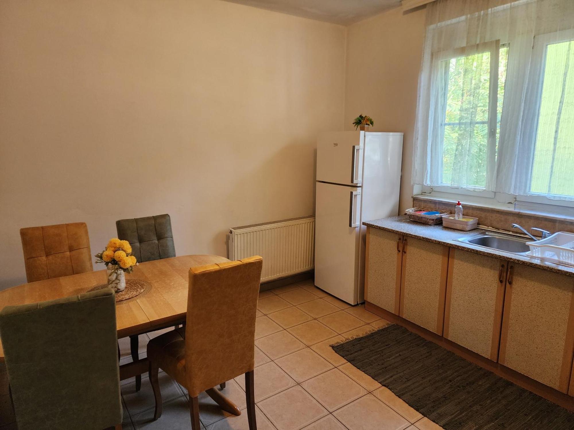 City Park Apartments Приштина Экстерьер фото